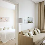 Luxury Center Apt. Charles bridge walking distance