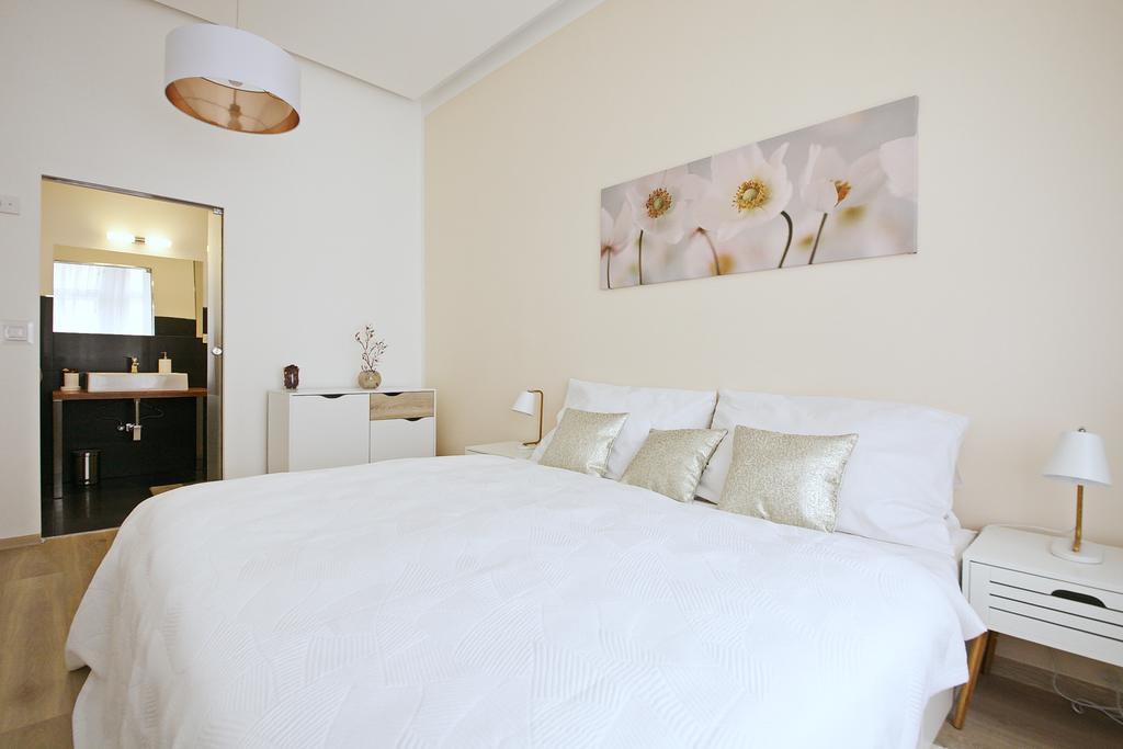 Luxury Center Apt. Charles Bridge Walking Distance Appartement